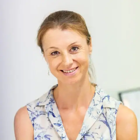 Dr-Lucy-Moore-Osteopath